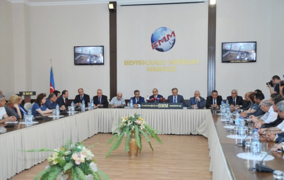 Ali Hasanov meets media leaders