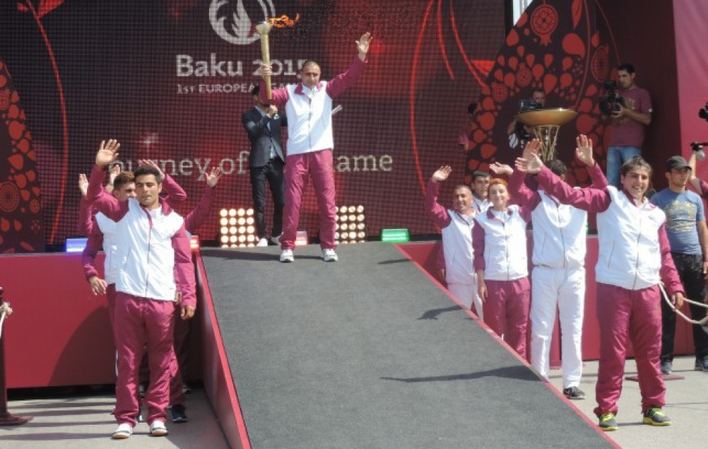 Fackel der ersten Europaspiele „Baku-2015“ in Siyazan