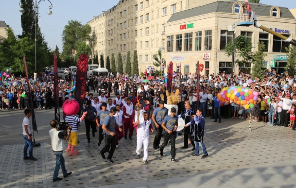 Journey of Baku 2015 flame arrives in Khirdalan