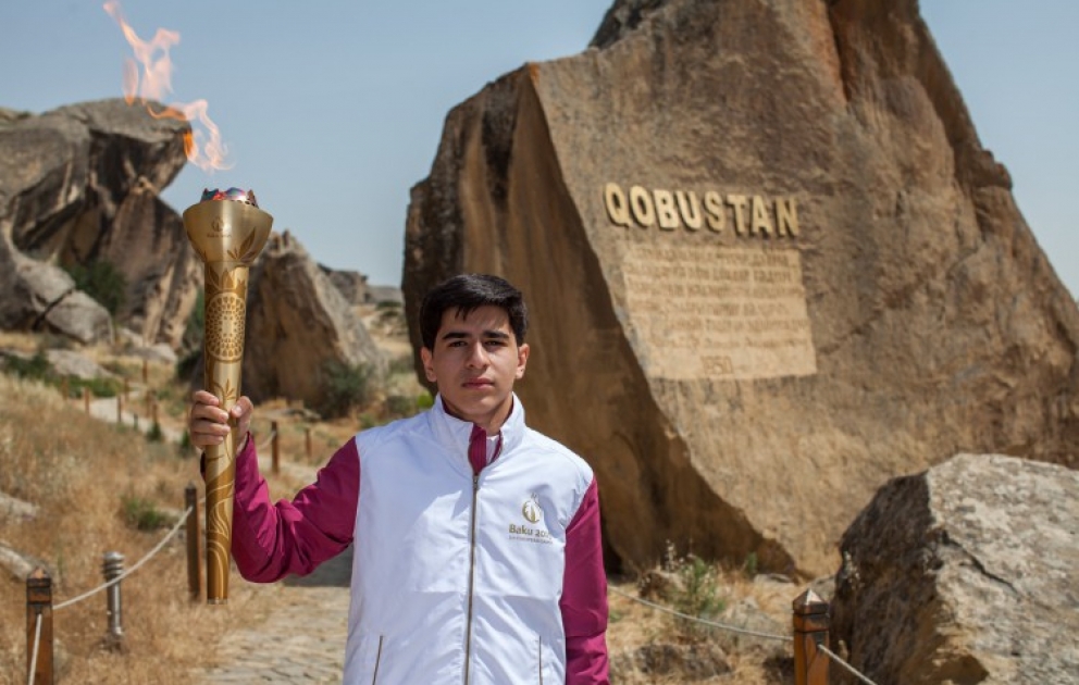 Feuerfestival „Baku-2015“ in Gobustan
