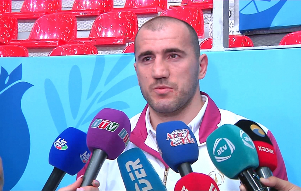 Чемпионом мира по боксу: Для меня большая часть поднять факел Евроигр