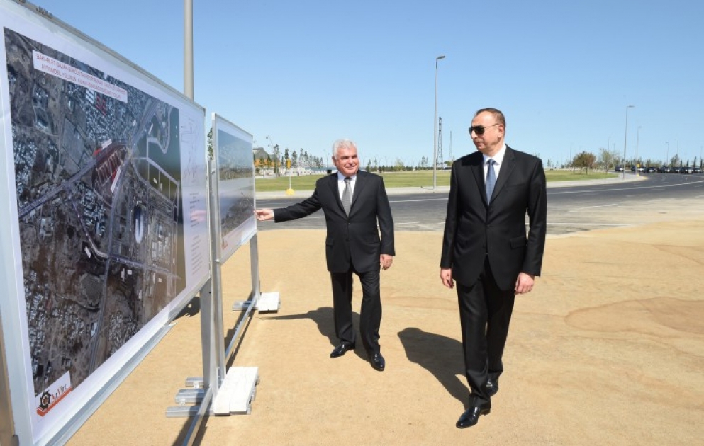 Neue Verbindungsbahnen der Autobahn Baku-Alet-Gazakh-Georgien und Fußgängerweg am Bayil Boulevard zur Nutzung übergeben
