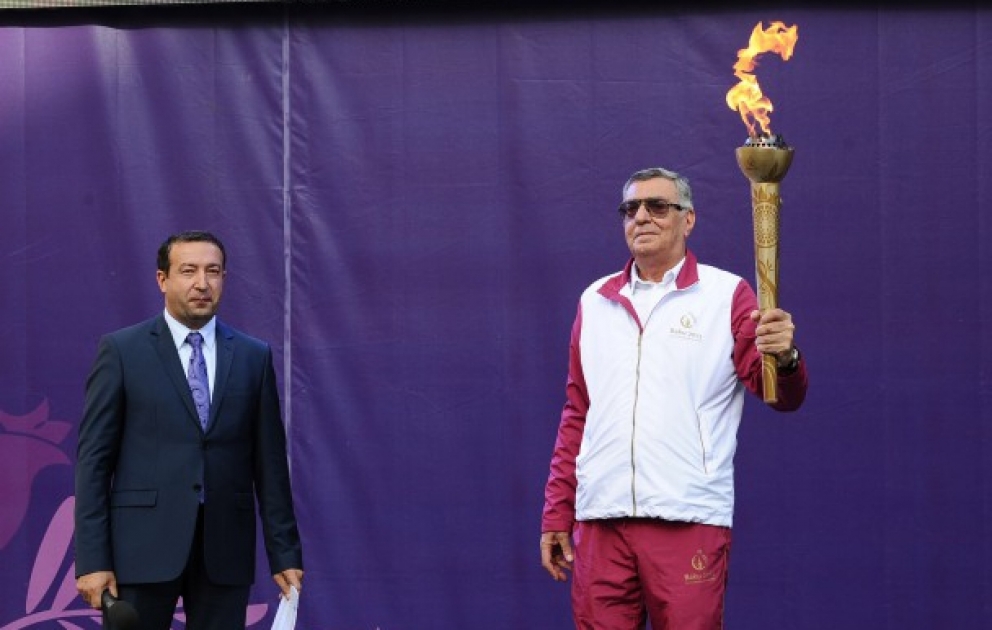 “Bakı-2015”-in Atletlər Kəndində Azərbaycan və Avropa Olimpiya Komitəsinin bayraqları qaldırılıb