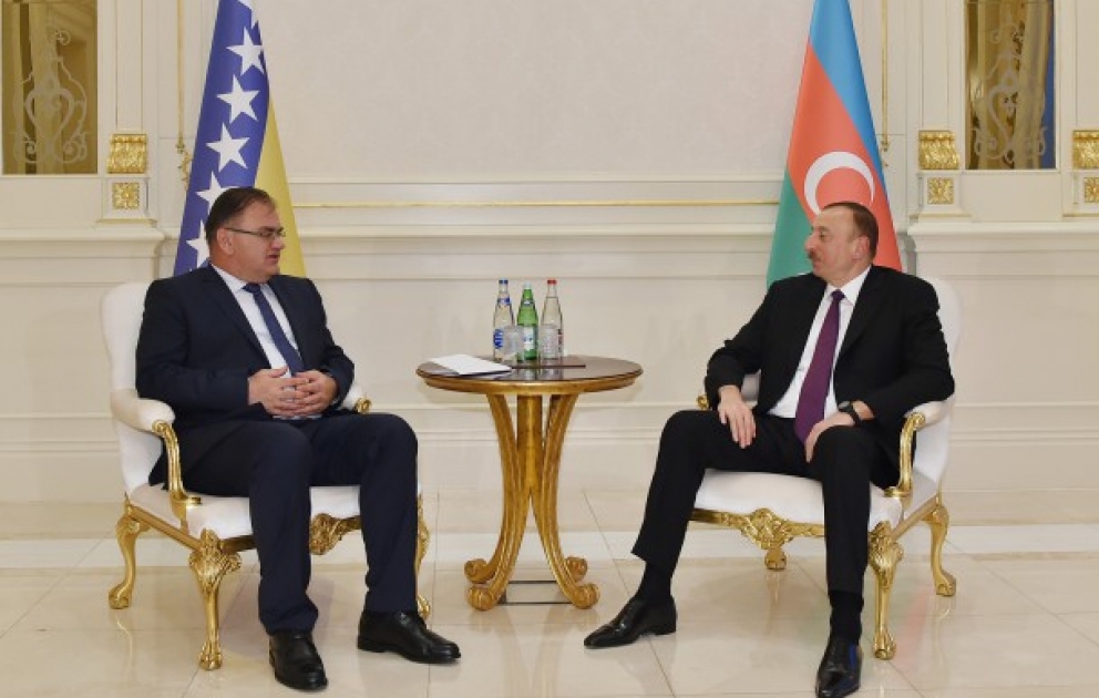 Aserbaidschans Präsident Ilham Aliyev hat den Vorsitzenden des Staatspräsidiums von Bosnien und Herzegowina Mladen Ivanić empfangen