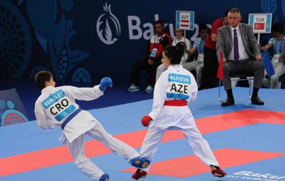 “Bakı-2015”-in karate yarışında Azərbaycanın 3 qadın və üç kişi idmançısı mübarizə aparır