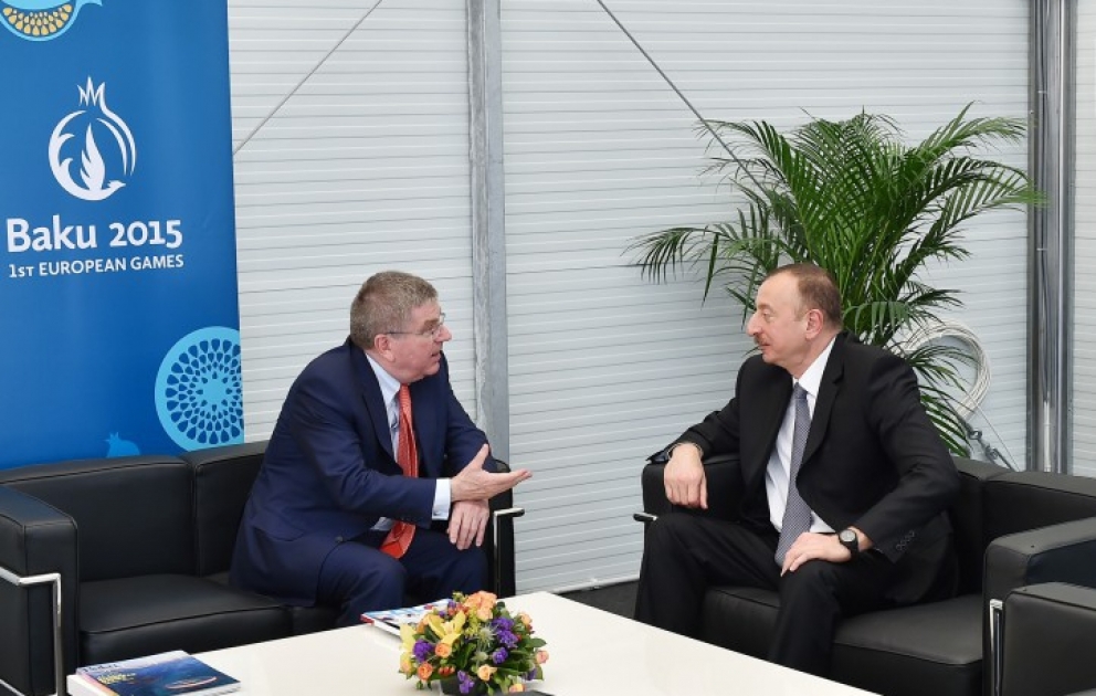Treffen des aserbaidschanischen Präsidenten Ilham Aliyev mit dem Präsidenten des Internationalen Olympischen Komitees Thomas Bach