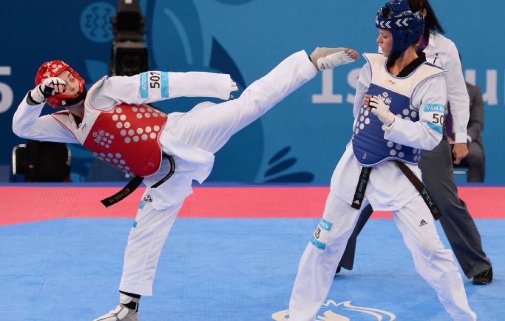 Azərbaycan taekvondoçusu Fəridə Əzizova finala vəsiqə qazanıb