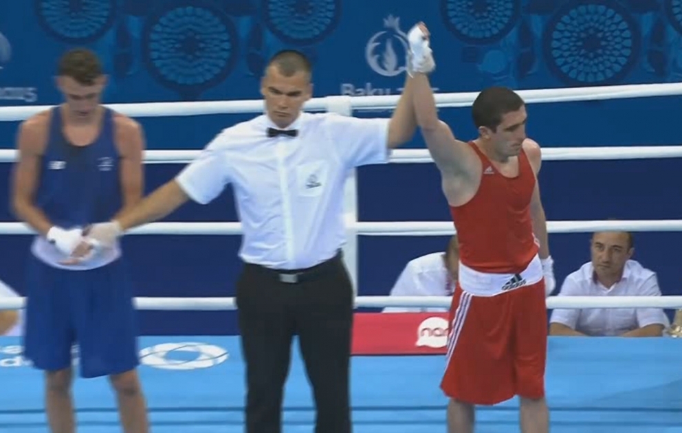 Albert Səlimov finalda