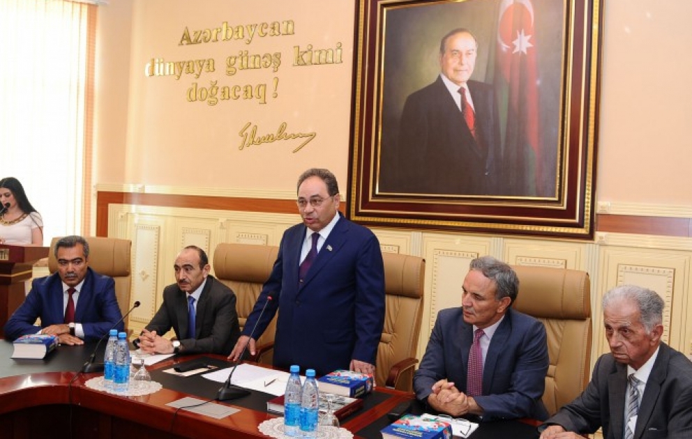 BDU-da “Əkinçi” ənənələri və müasir jurnalistika” mövzusunda elmi-praktik konfrans keçirilib