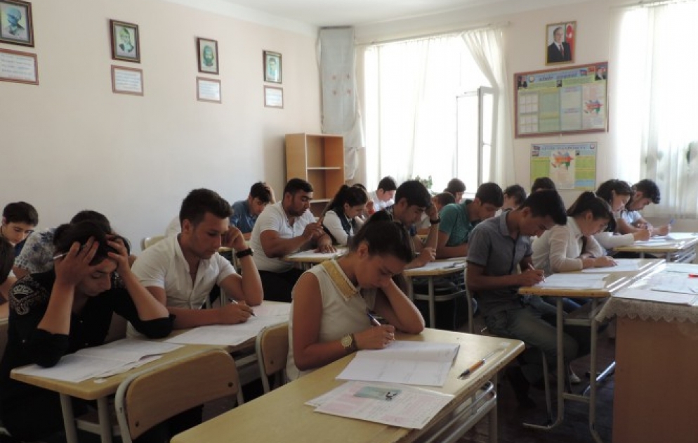 Şimal bölgəsinin şagirdləri Xaçmaz şəhərində təşkil edilən 4 imtahan mərkəzində biliklərini sınayıb