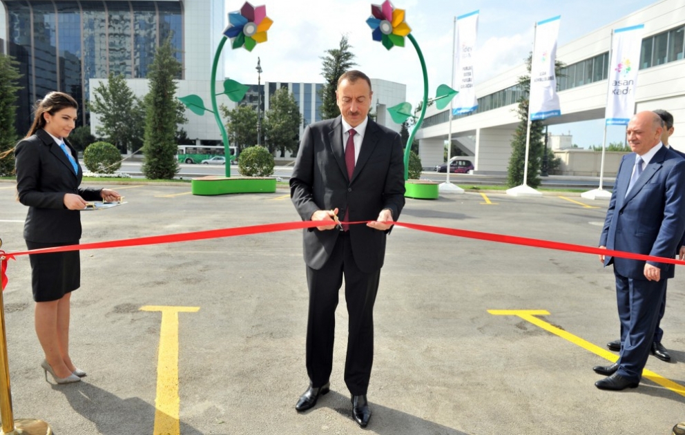 Azərbaycan Prezidenti İlham Əliyev 5 saylı Bakı “ASAN xidmət” mərkəzinin açılışında iştirak edib