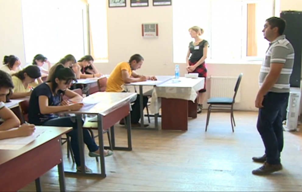 Şimal bölgəsinin məzunları biliklərini Xaçmaz şəhərində sınayıblar