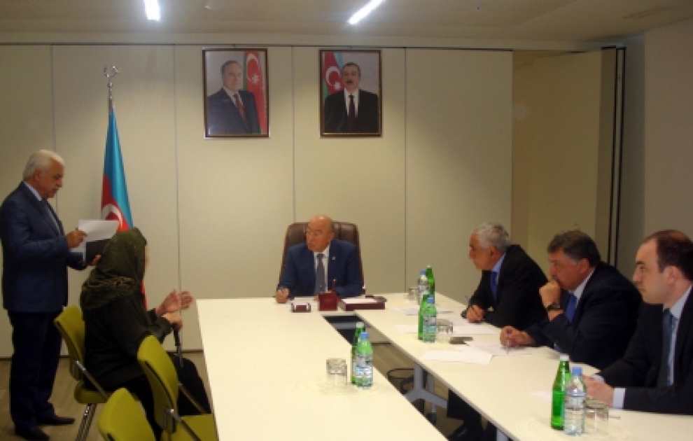 Fövqəladə hallar naziri Qaxda bölgə vətəndaşlarını qəbul edib