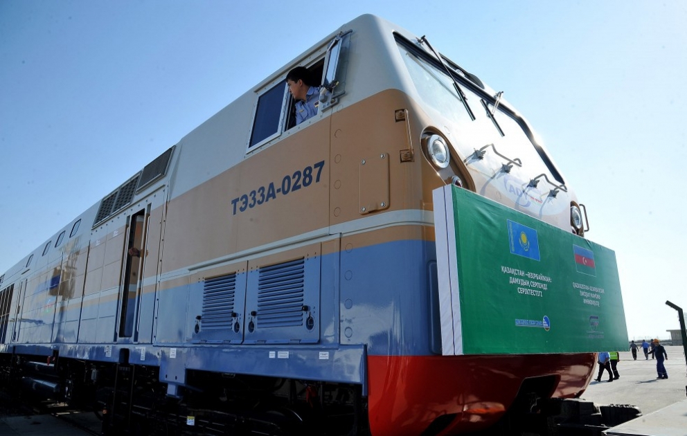 Erster Containerzug aus China in Baku angefahren