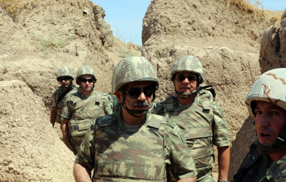 Azerbaijani Defense Minister inspects combat readiness of military units on frontline