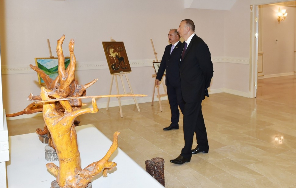 Le président Ilham Aliyev participe à l'inauguration du Centre Heydar Aliyev