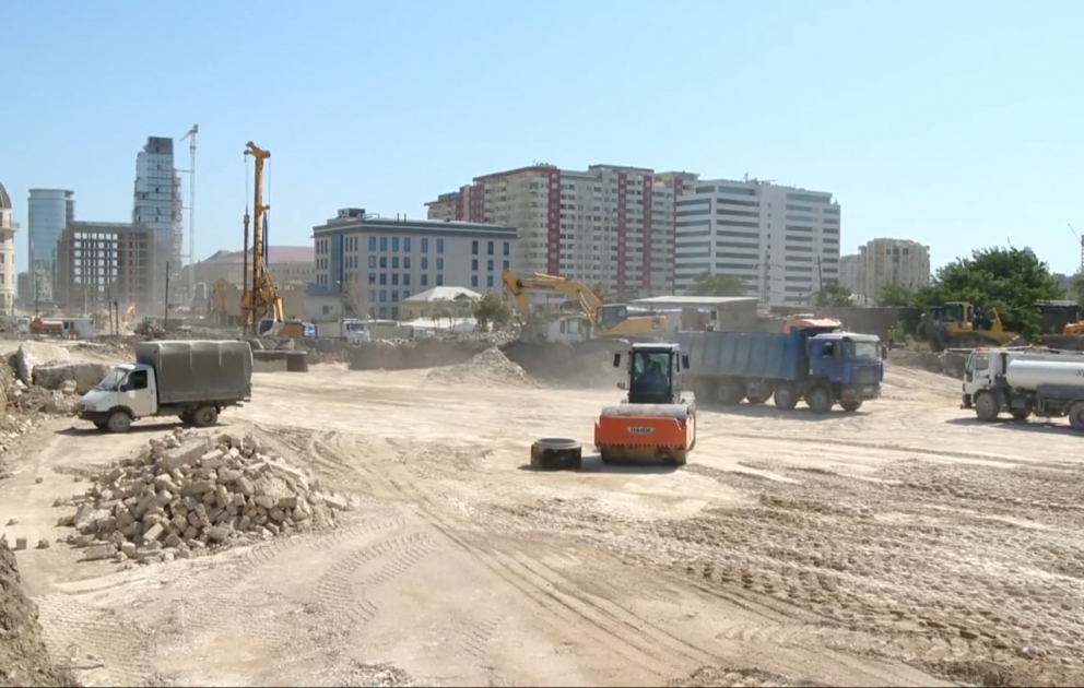 Xaqani Rüstəmov küçəsi əsaslı şəkildə yenidən qurulur