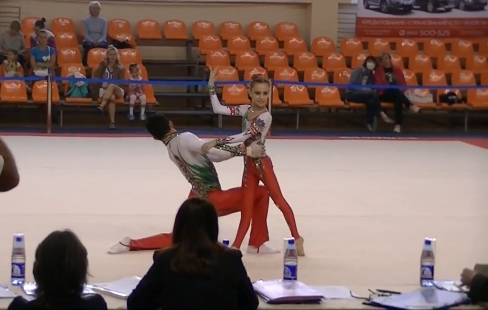L'équipe d'Azerbaïdjan remporte une médaille d'or et une d'argent à la Volkov Cup de gymnastique acrobatique