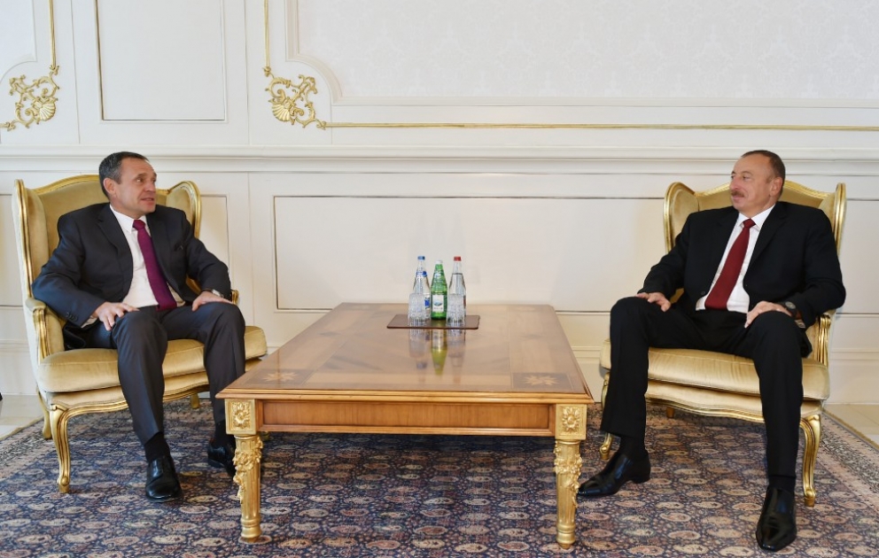 Президент Ильхам Алиев принял верительные грамоты новоназначенного посла Латвии в Азербайджане