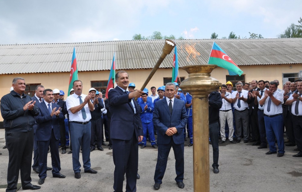 İmişli rayonunun Boşçalılar kəndinə ilk dəfə təbii qaz verilib