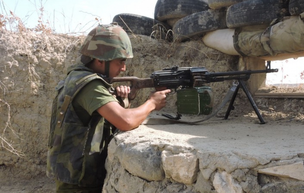 Azərbaycan Silahlı Qüvvələri düşmən mövqelərinə 153 atəş zərbəsi endirib