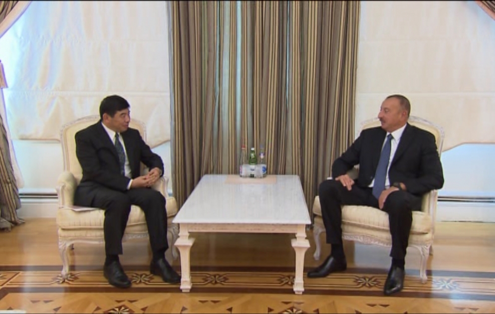 President Ilham Aliyev received Secretary General of the World Customs Organization Kunio Mikuriya