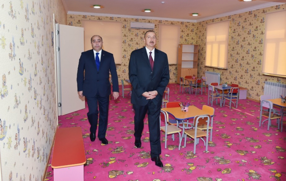 Prezident İlham Əliyev Kürdəmirdə körpələr evi-uşaq bağçasının açılışını edib