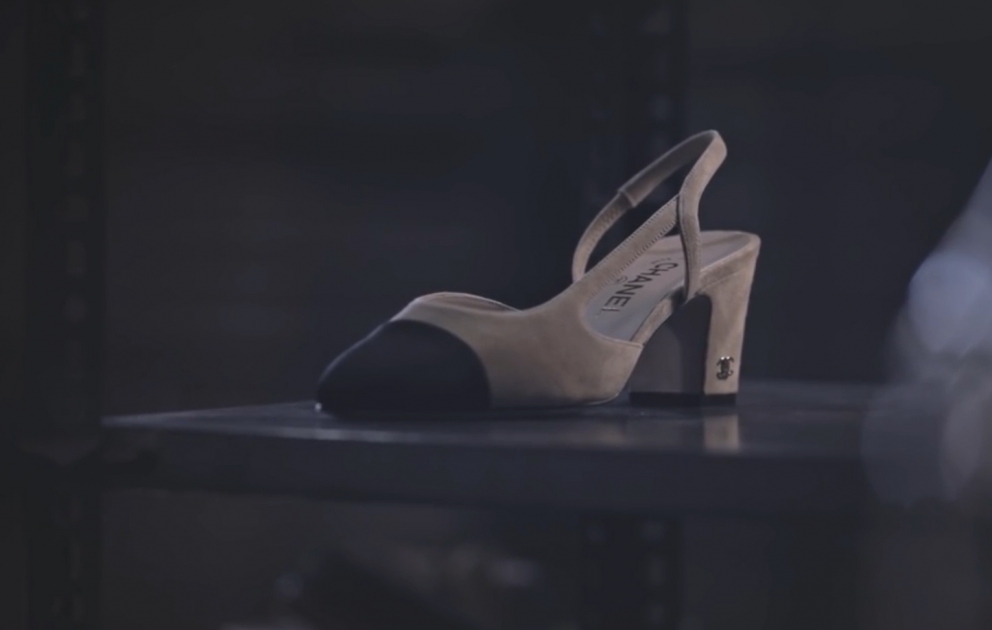 Как делают туфли Chanel