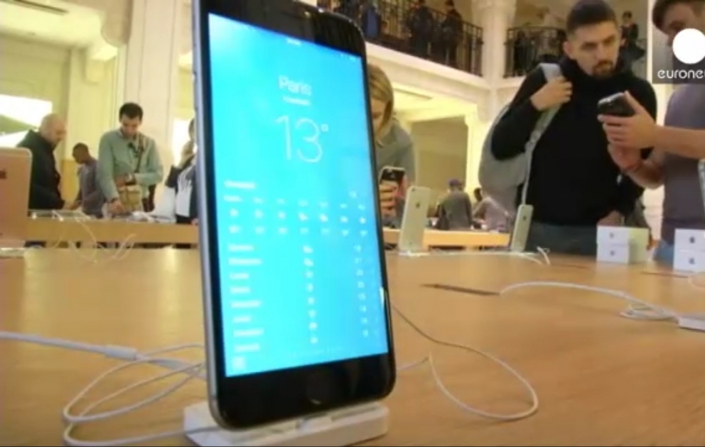 В мире стартовали продажи iPhone 6s