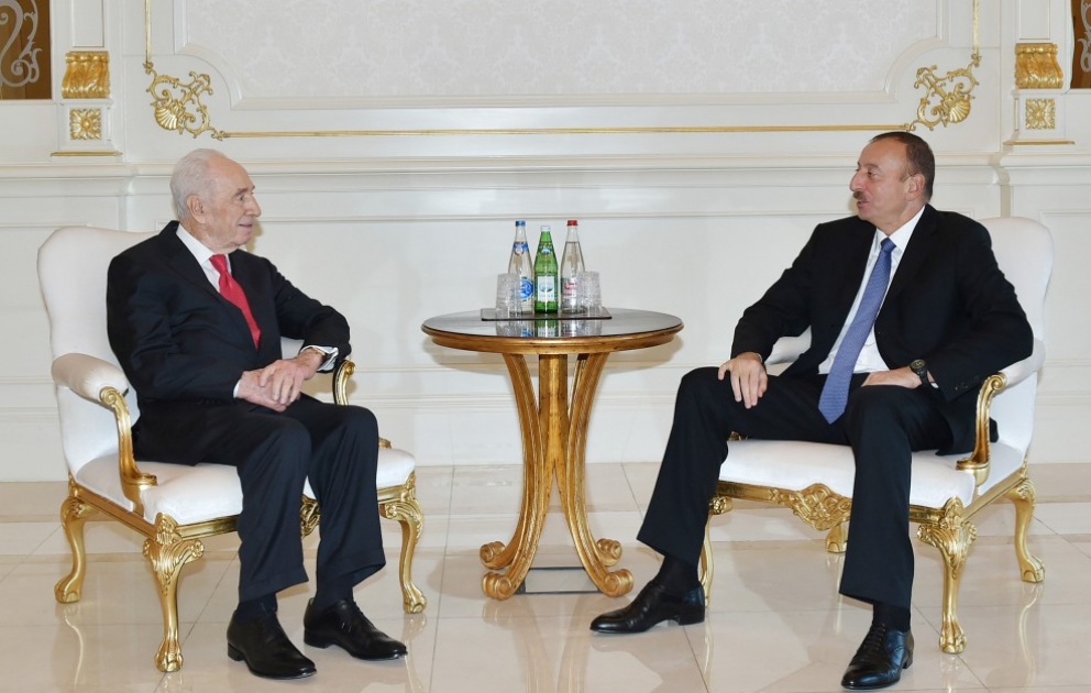 President Ilham Aliyev received former President of Israel Shimon Peres