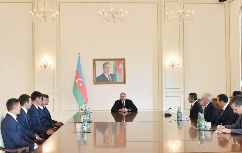 President Ilham Aliyev met with members of Azerbaijan`s national polo team