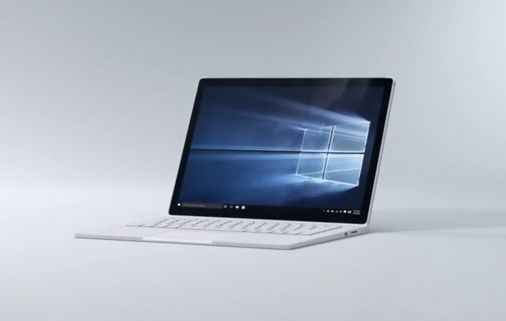 "Microsoft" ilk noutbukunu təqdim edib