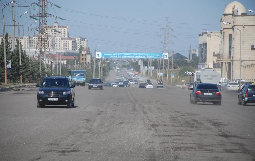 Начался ремонт еще одной улицы в Баку