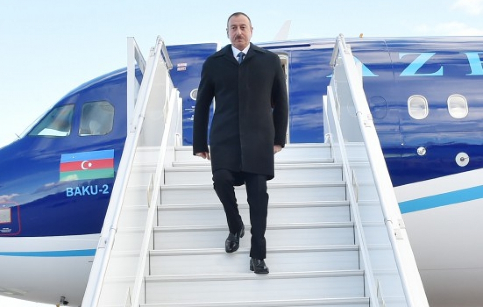 Le président Ilham Aliyev arrive au Kazakhstan afin d'assister à la réunion du Conseil des chefs d'Etat des pays de la CEI
