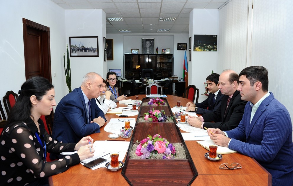 Austrian Ambassador hails the role of social media as he meets AZERTAC chief