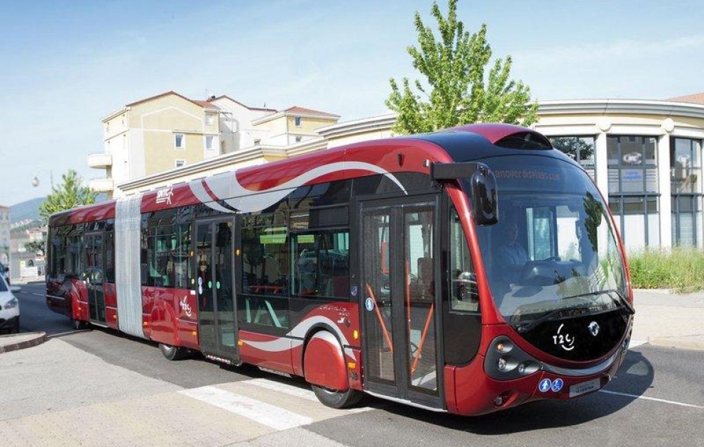 “BakuBus” MMC-nin yeni avtobusu fəaliyyətə başlayıb