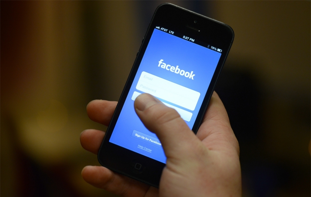 Facebook будет предупреждать об атаках аккаунта