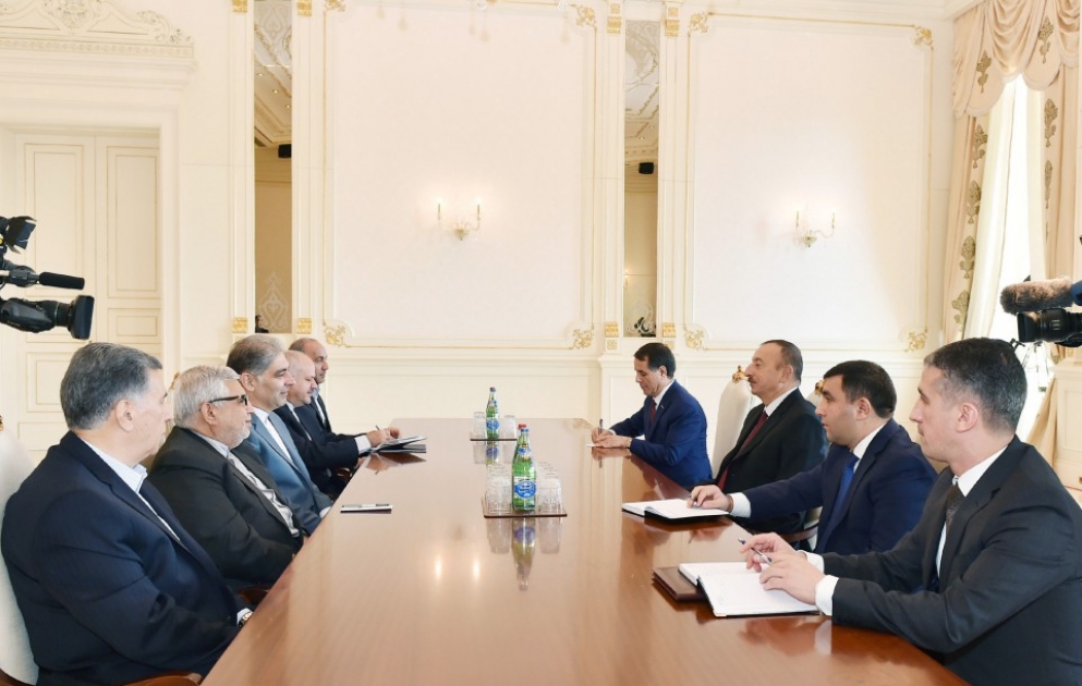 Aserbaidschans Präsident Ilham Aliyev hat eine Delegation um den Gouverneur der Provinz Ost-Aserbaidschan empfangen