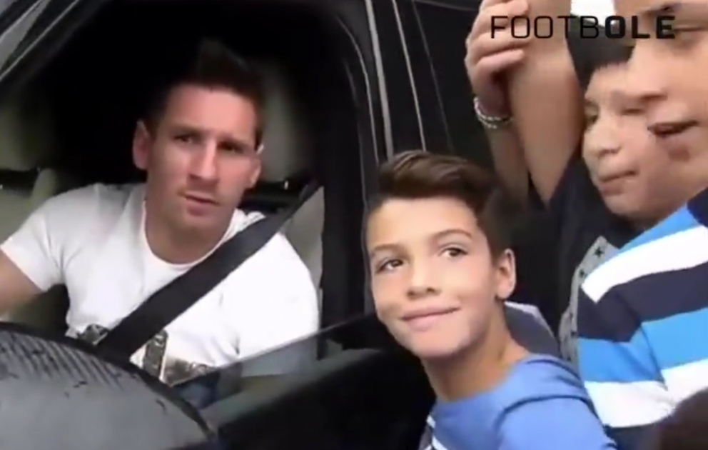Moments impressionnants des enfants avec les stars de foot