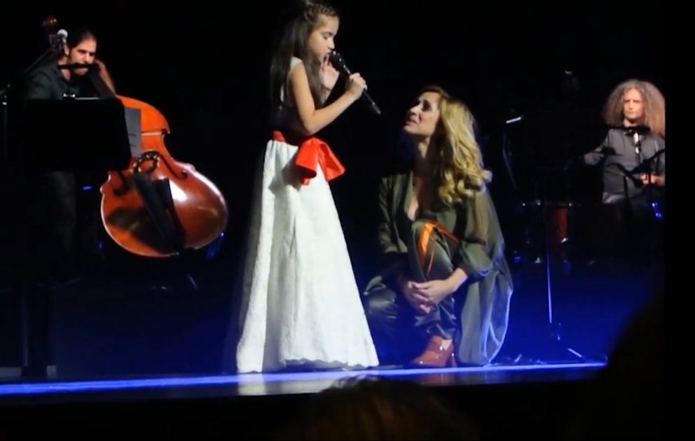 Lara Fabian  9 yaşlı azərbaycanlı ilə eyni səhnəni bölüşdü