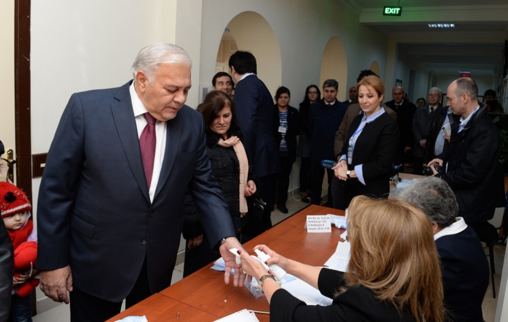 Azerbaijan`s Parliament Speaker casts his vote