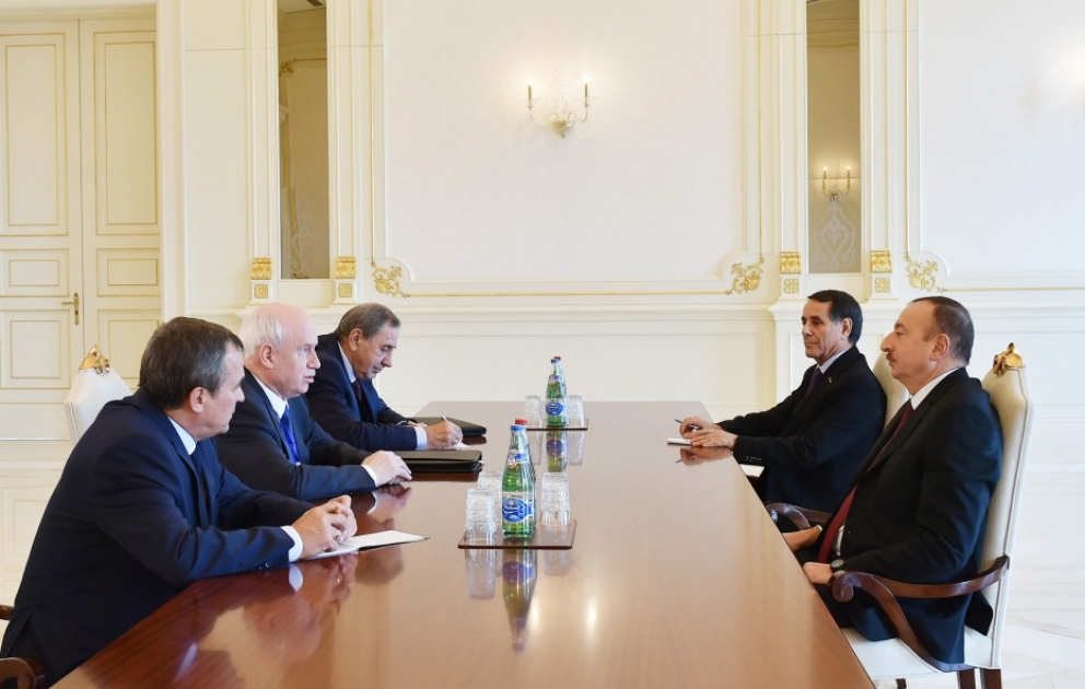 Le président Ilham Aliyev a reçu Sergueï Lebedev, président du Comité exécutif de la CEI