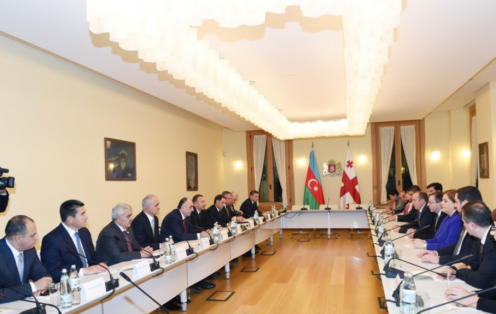 Treffen der Präsidenten von Aserbaidschan und Georgien in einem erweiterten Format