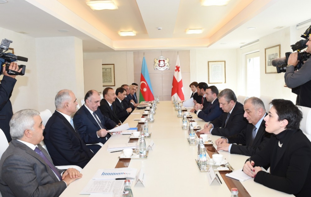 Treffen des aserbaidschanischen Präsidenten mit dem georgischen Premierminister in einem erweiterten Format