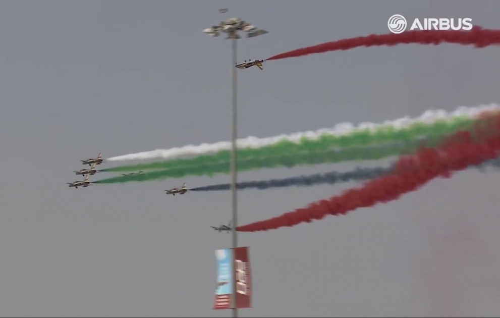 В Дубае открылся международный авиасалон Dubai Airshow 2015