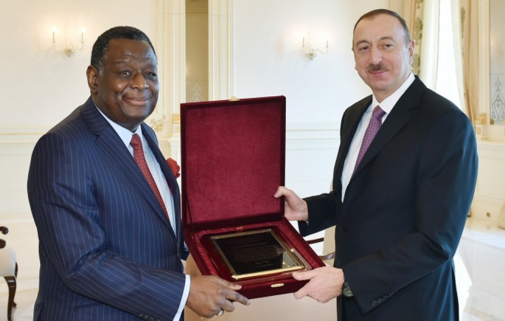 President Ilham Aliyev was presented with the United Nations Population Award