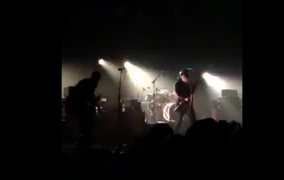 Paris attentats -Bataclan attaques depuis l interieur