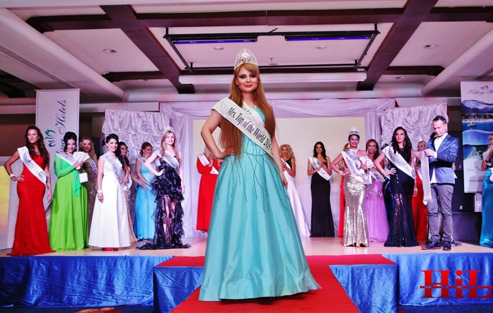 На конкурсе “Mrs. Top of the World-2015” Азербайджан занял 3-е место