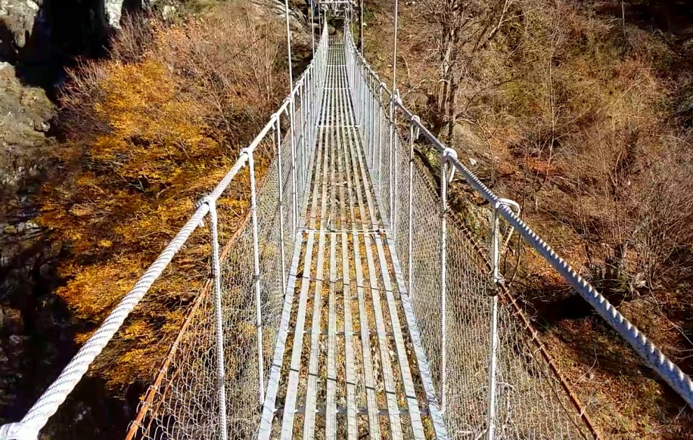 Reise durch Aserbaidschan: Lahidsch-Hängebrücke