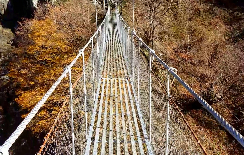 Travelling across Azerbaijan: Lahij, the suspension bridge